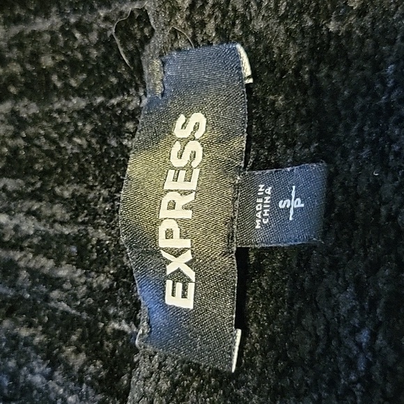Express Black Tunic Sweater - Picture 4 of 8